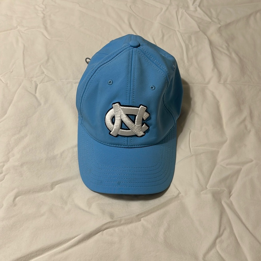 Blue Carolina Tar Heels dri-fit hat